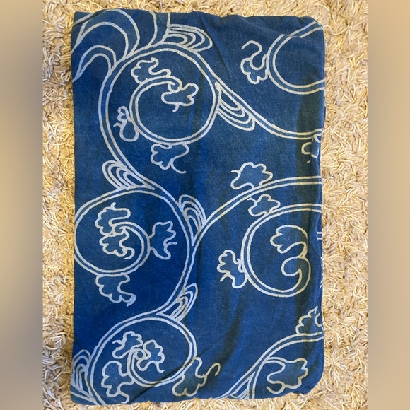 Pottery Barn Bedding Pottery Barn Blue Scroll Lumbar Pillow Cover